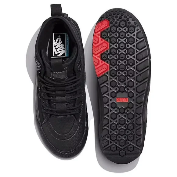 Women's VANS Sk8-Hi GORE-TEX MTE 'Blackout' - Picture 5 of 16